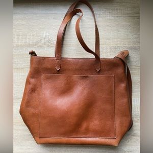 Madewell Zip-Top Medium Transport Tote (English Saddle)